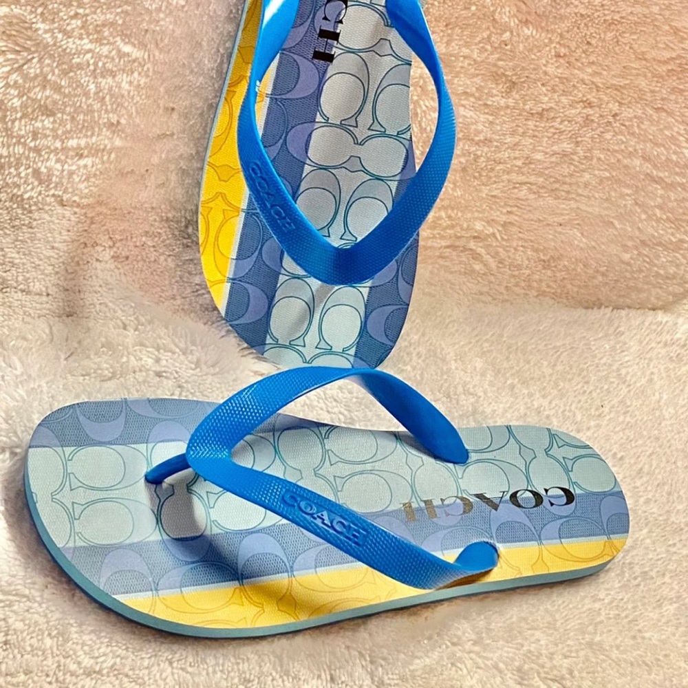 COACH FLIP FLOPS